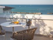 cattolicafamilyresort en couples-special-offer-in-a-hotel-in-cattolica-in-september 020