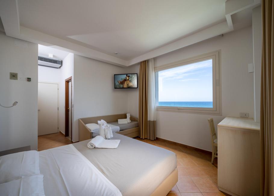 cattolicafamilyresort de sonderangebot-ende-des-sommers-im-hotel-a-cattolica 016