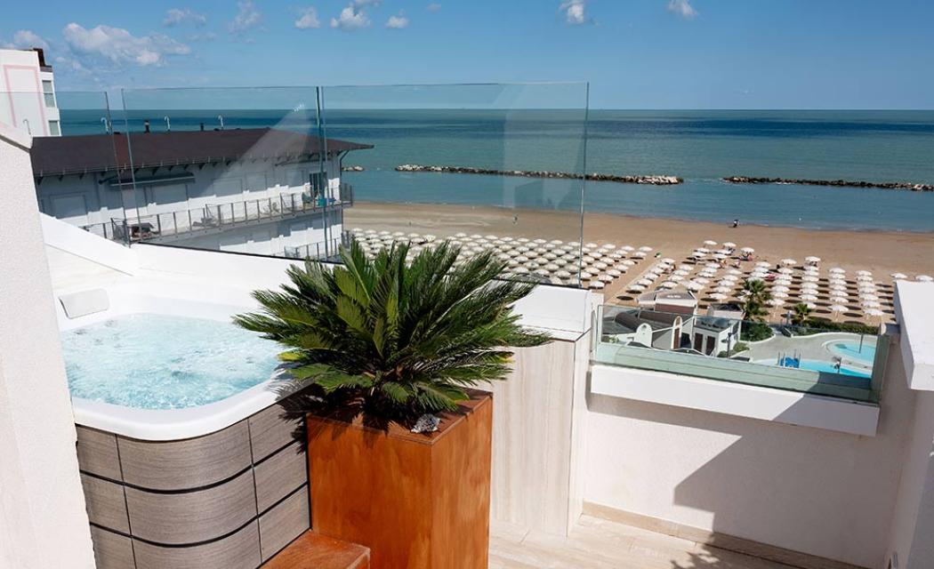 cattolicafamilyresort de zimmer 022